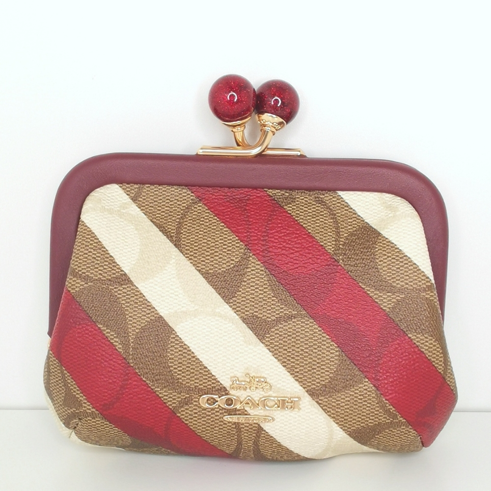 Coach Nora Kisslock Card Case